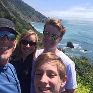 Meet your Posher, Delphine